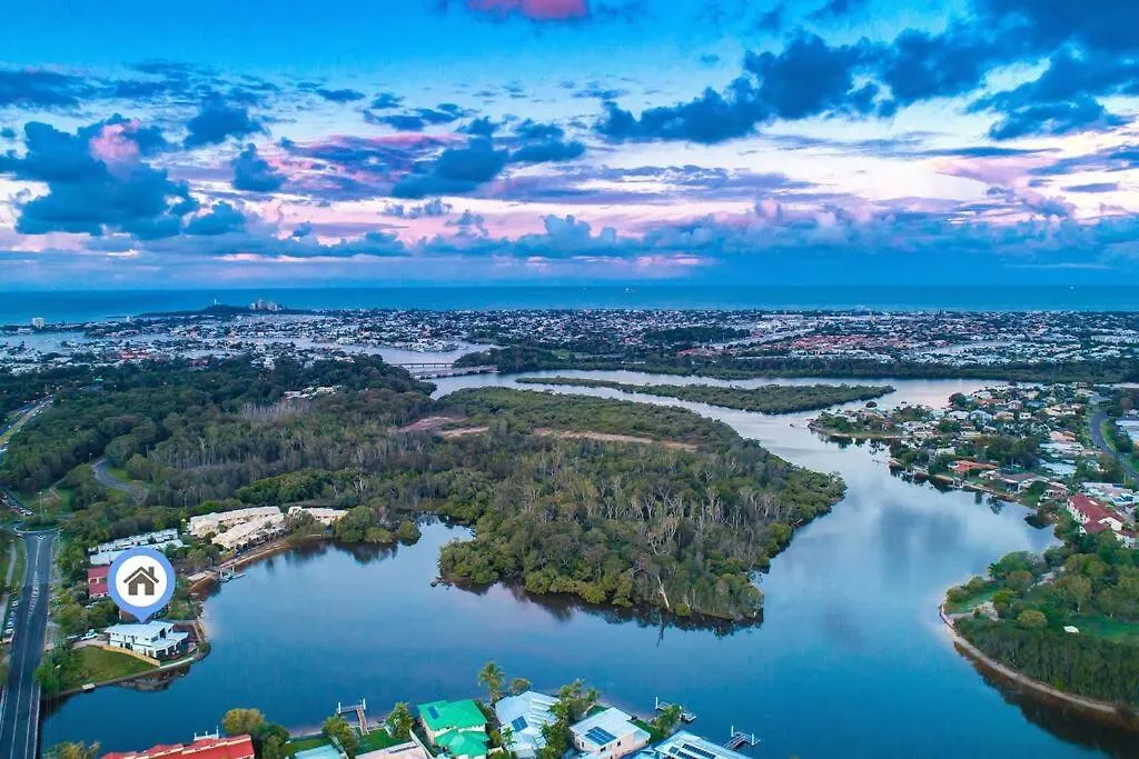Waterfront 3 Bedroom Home Mountain Creek Australia